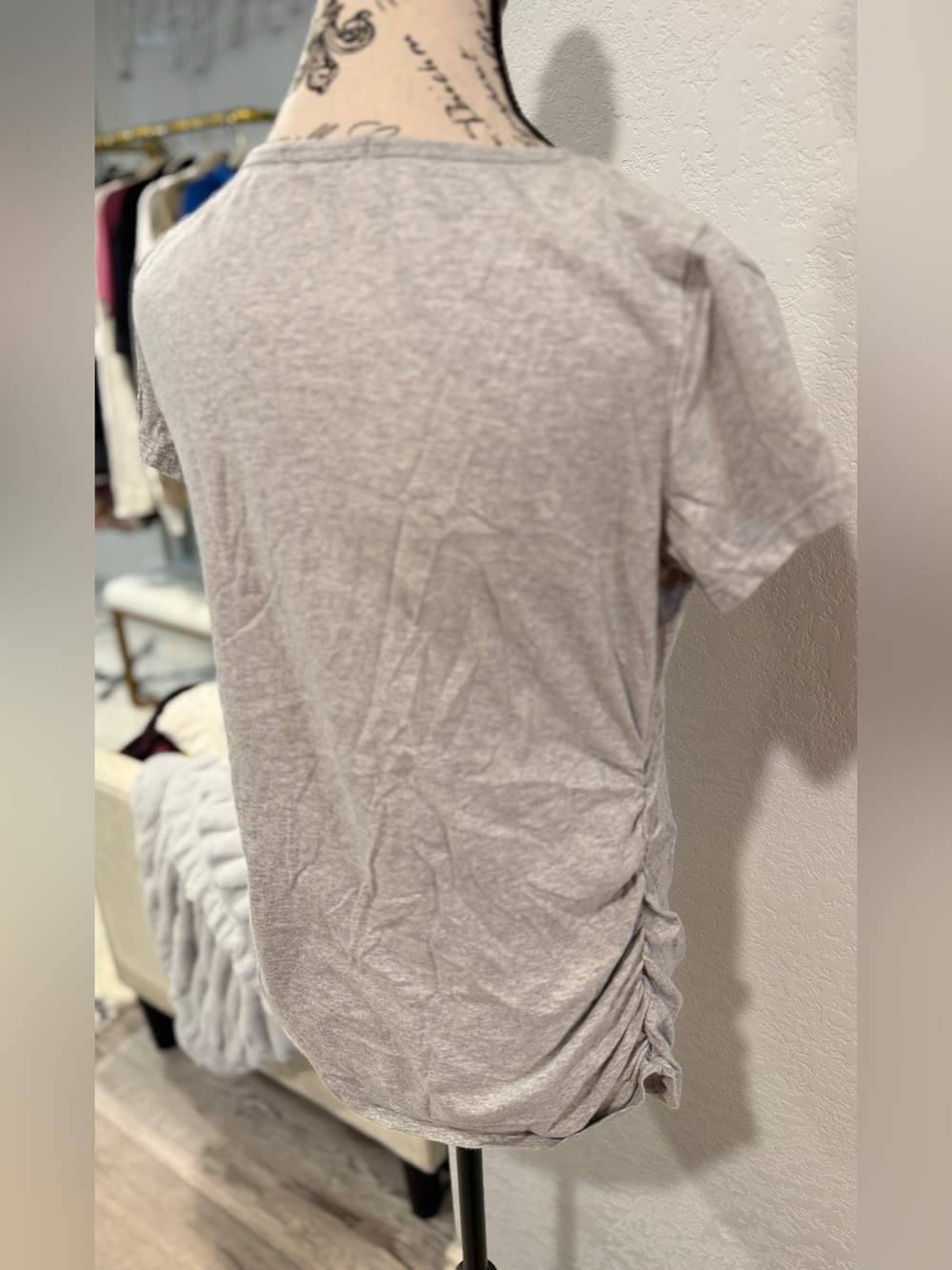 Bearsland Maternity Gray Ruched Side Tee Size Medium Stretch Pregnancy Top - Picture 6 of 7
